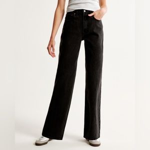 Abercrombie & Fitch High Rise Loose Jeans in Black Size 26/2R curve love